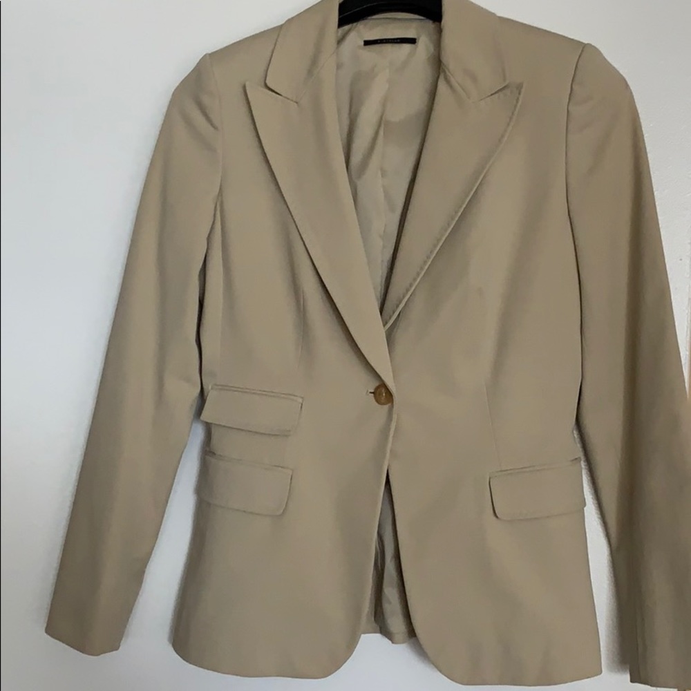 Ellie Tahari Blazer